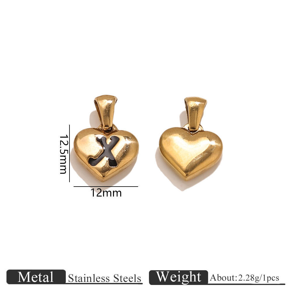 Gold heart engraved letter pendant-x