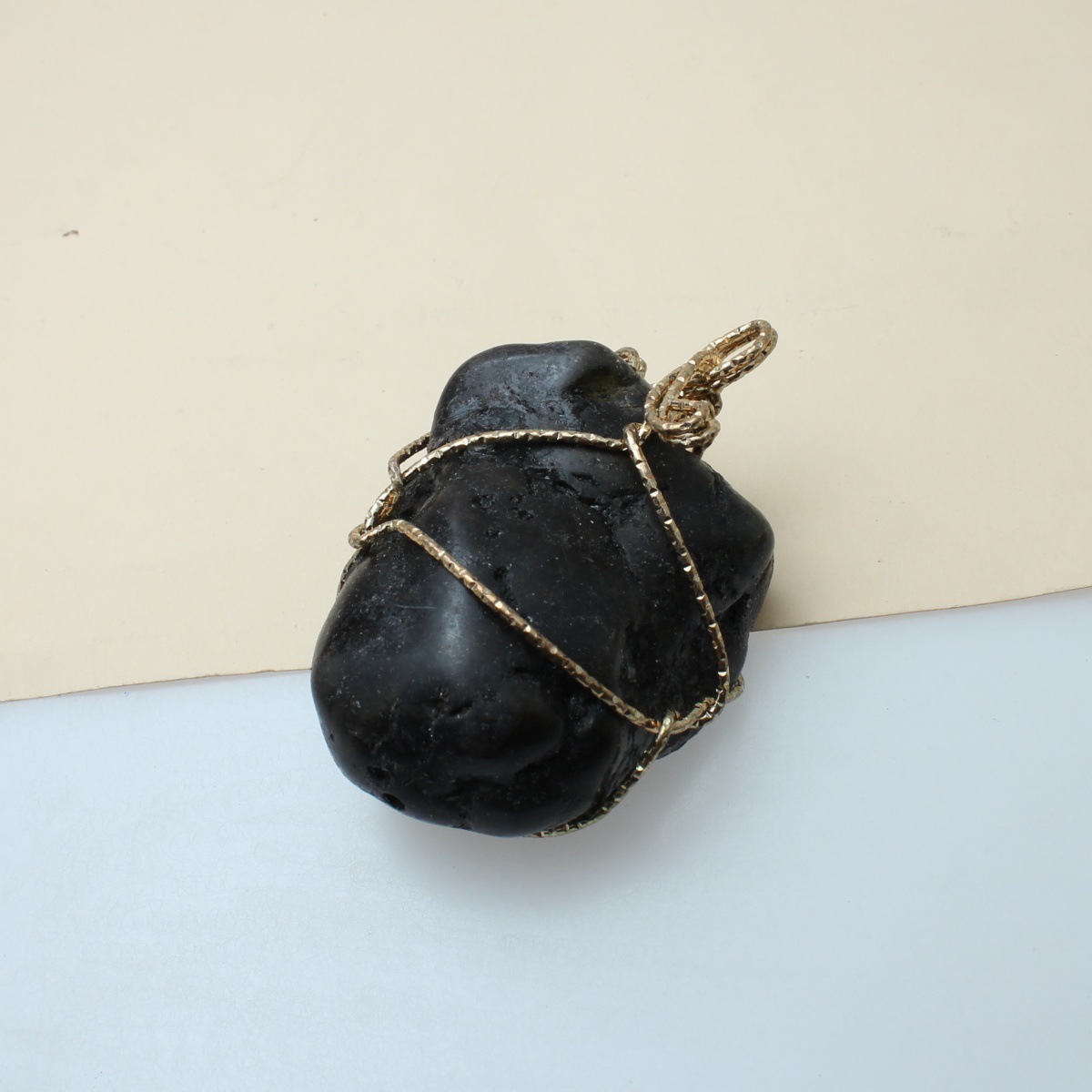 Black turquoise (dyed)