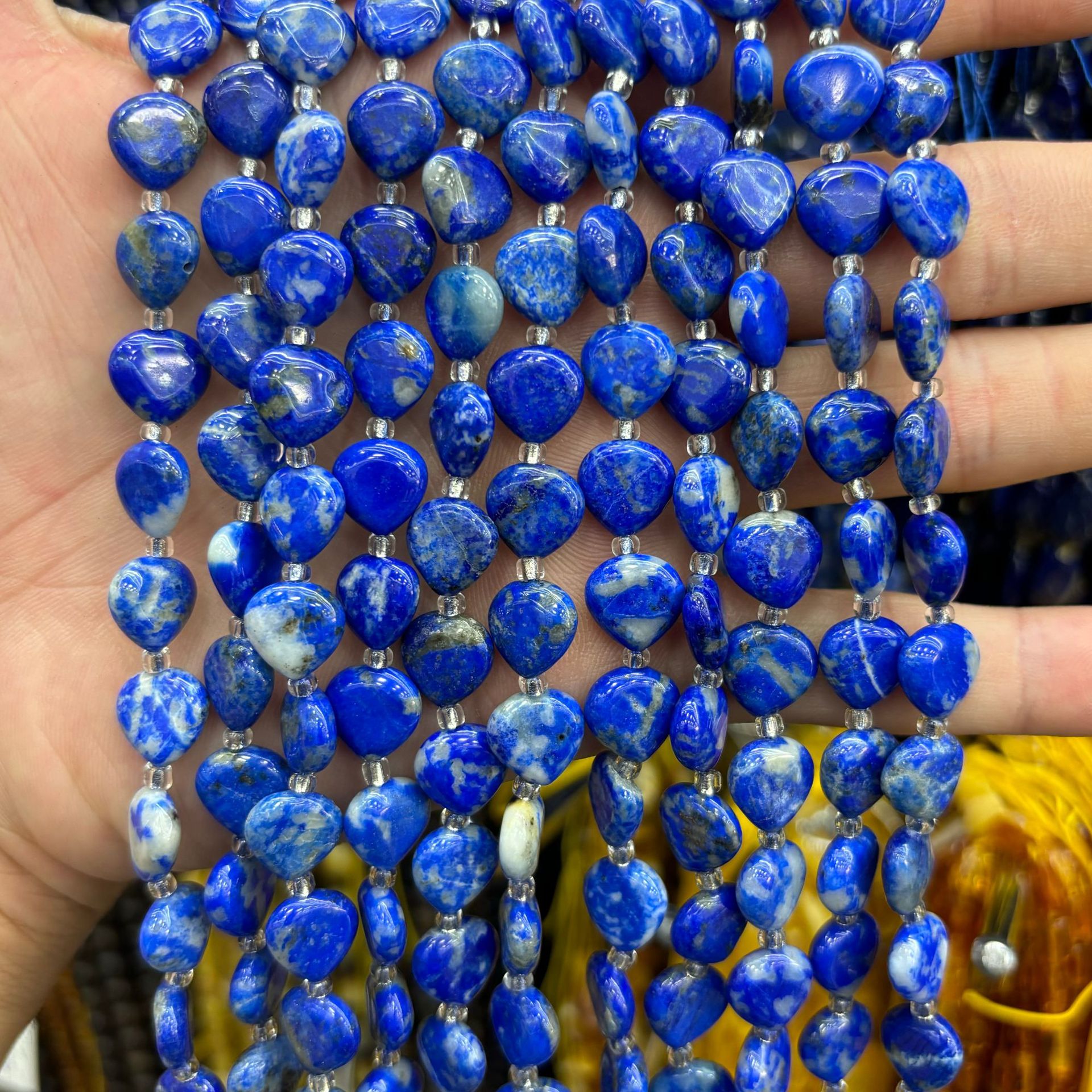 10mm peach heart (about 32 pieces)