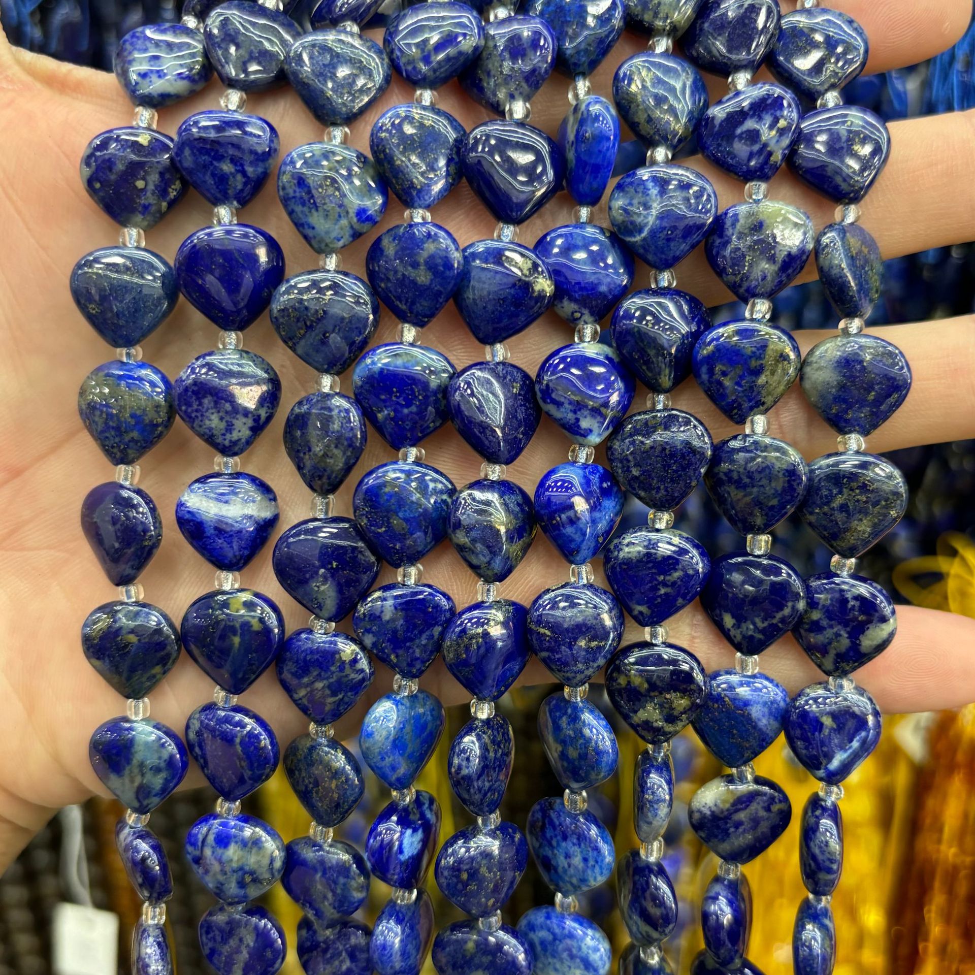 13x13mm peach heart (about 27 pieces)