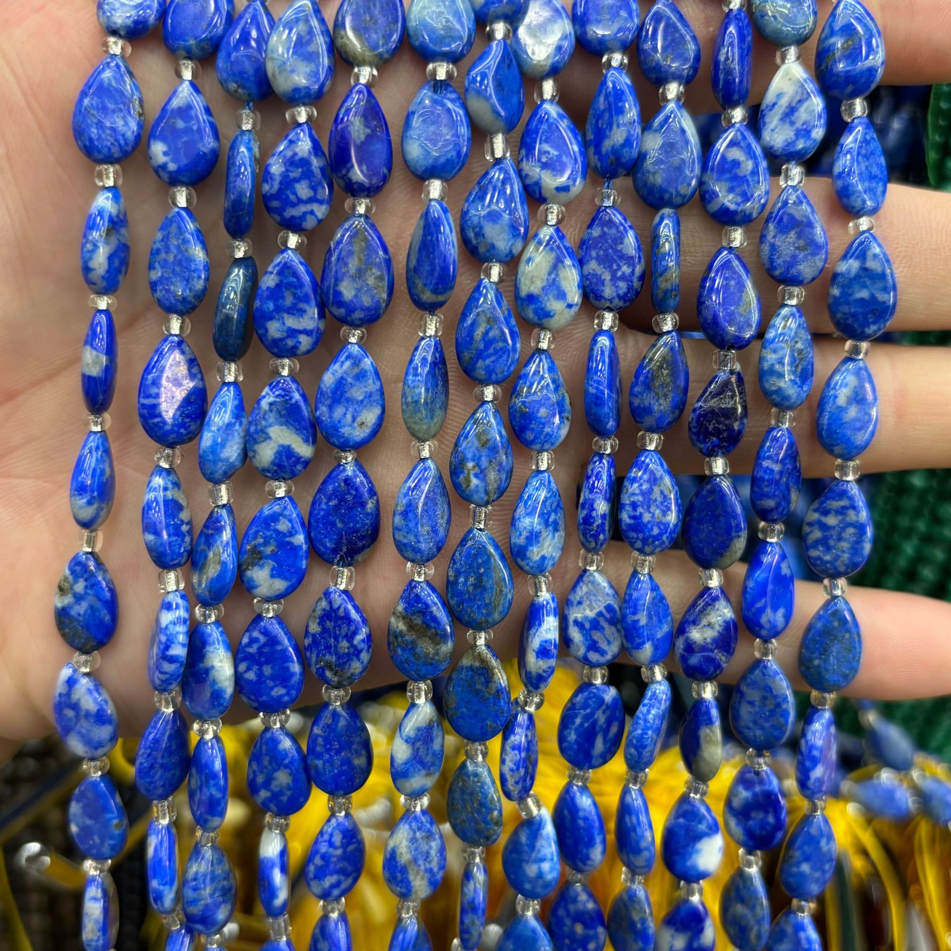 8x12mm water droplets (about 27 pieces)