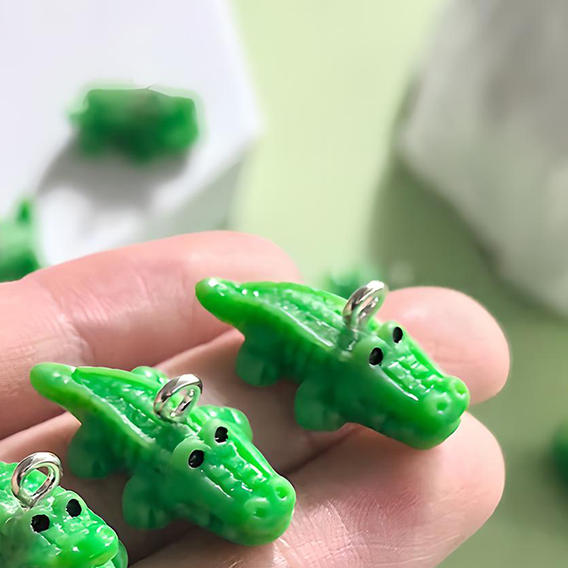 Mini crocodile