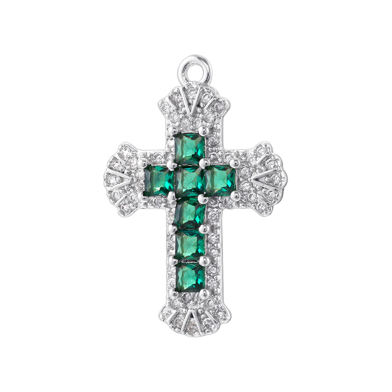 White gold green diamond