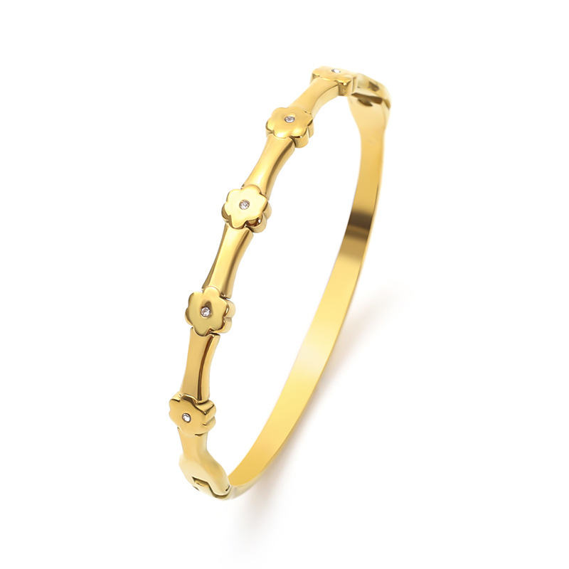 Flower bracelet