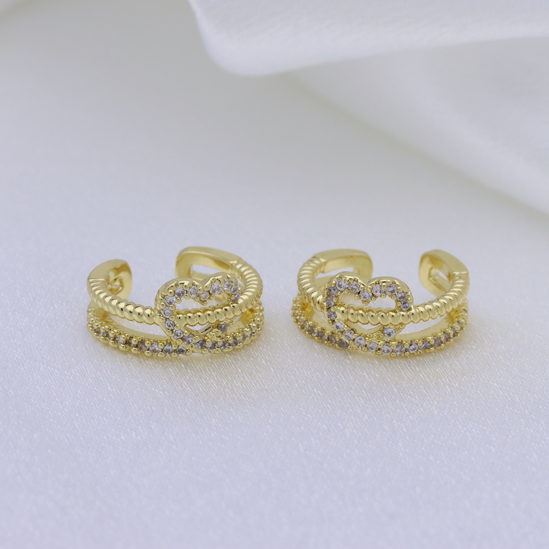 DE240520-Gold