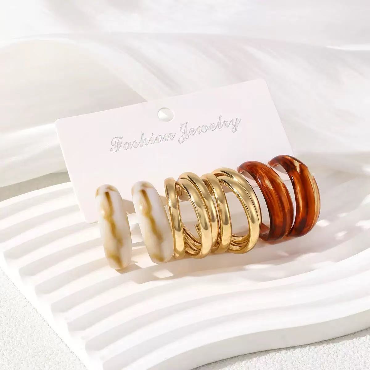 Dark coffee color (single card)