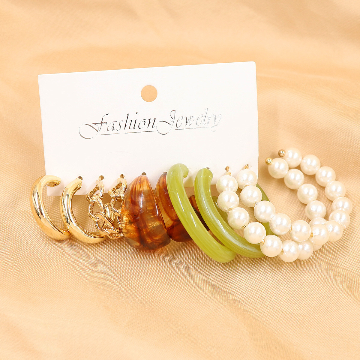 10 pieces—large pearls