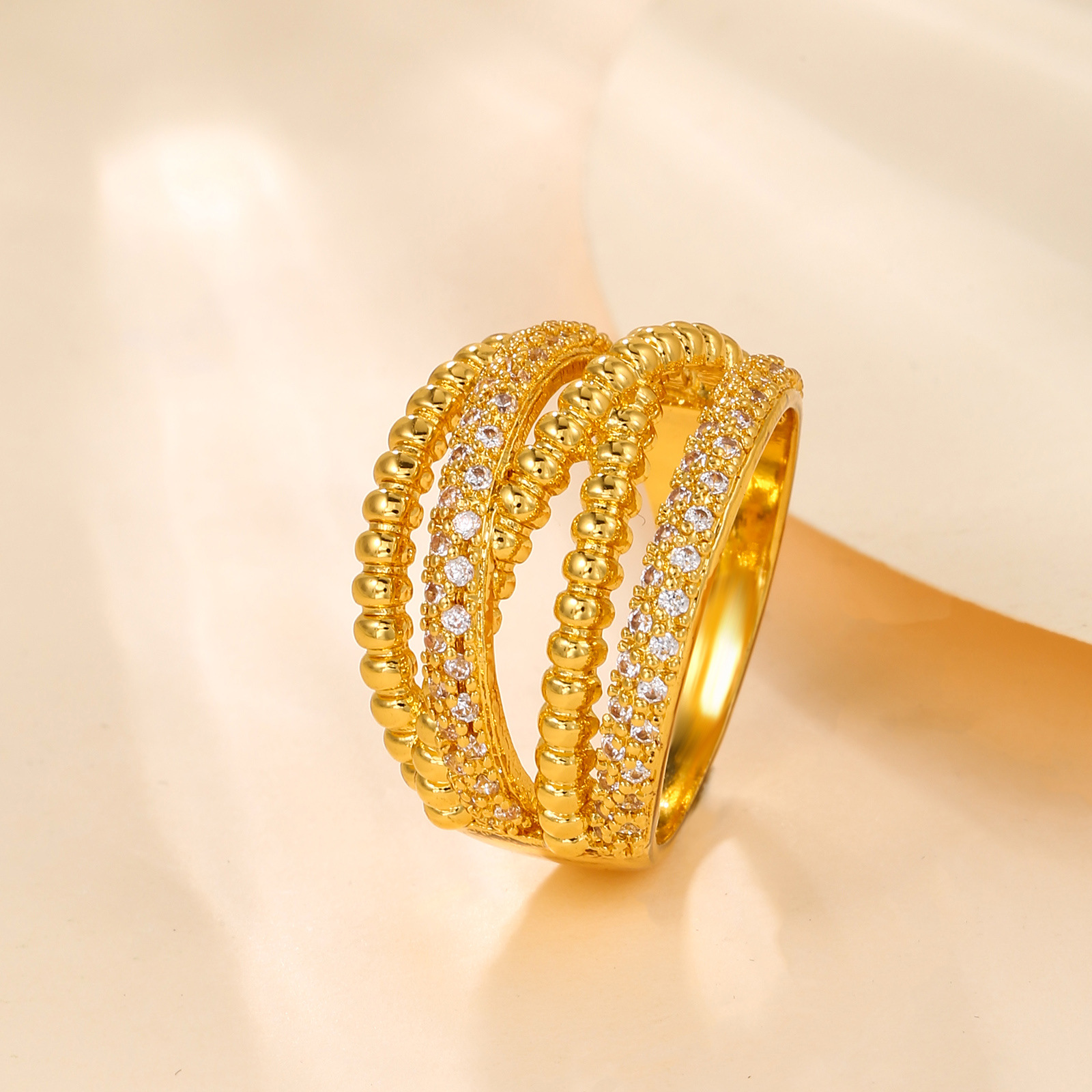 Copper-transfer bead micropaved zirconia ring