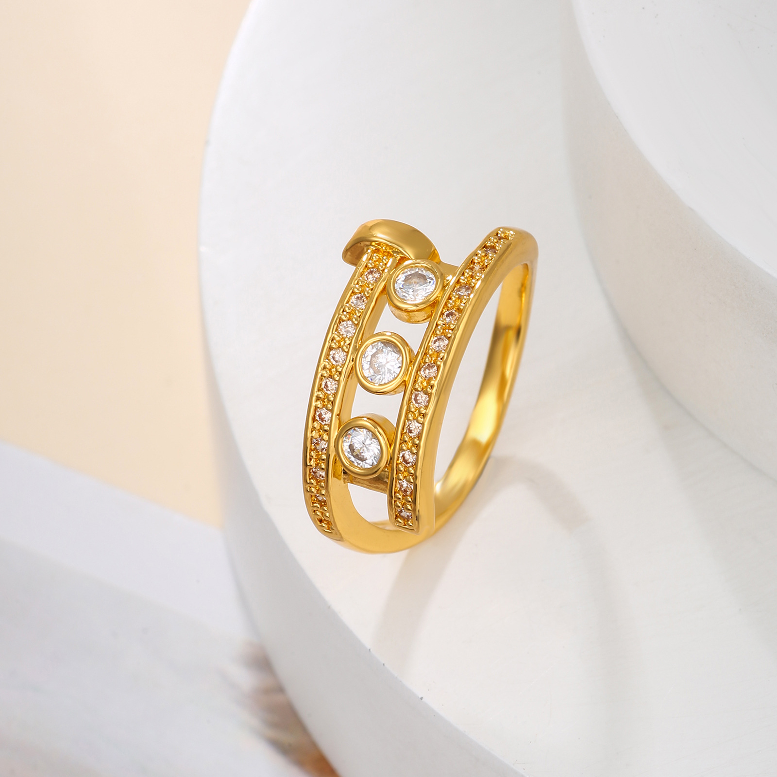 Copper-micropaved zirconia hollow rivet ring