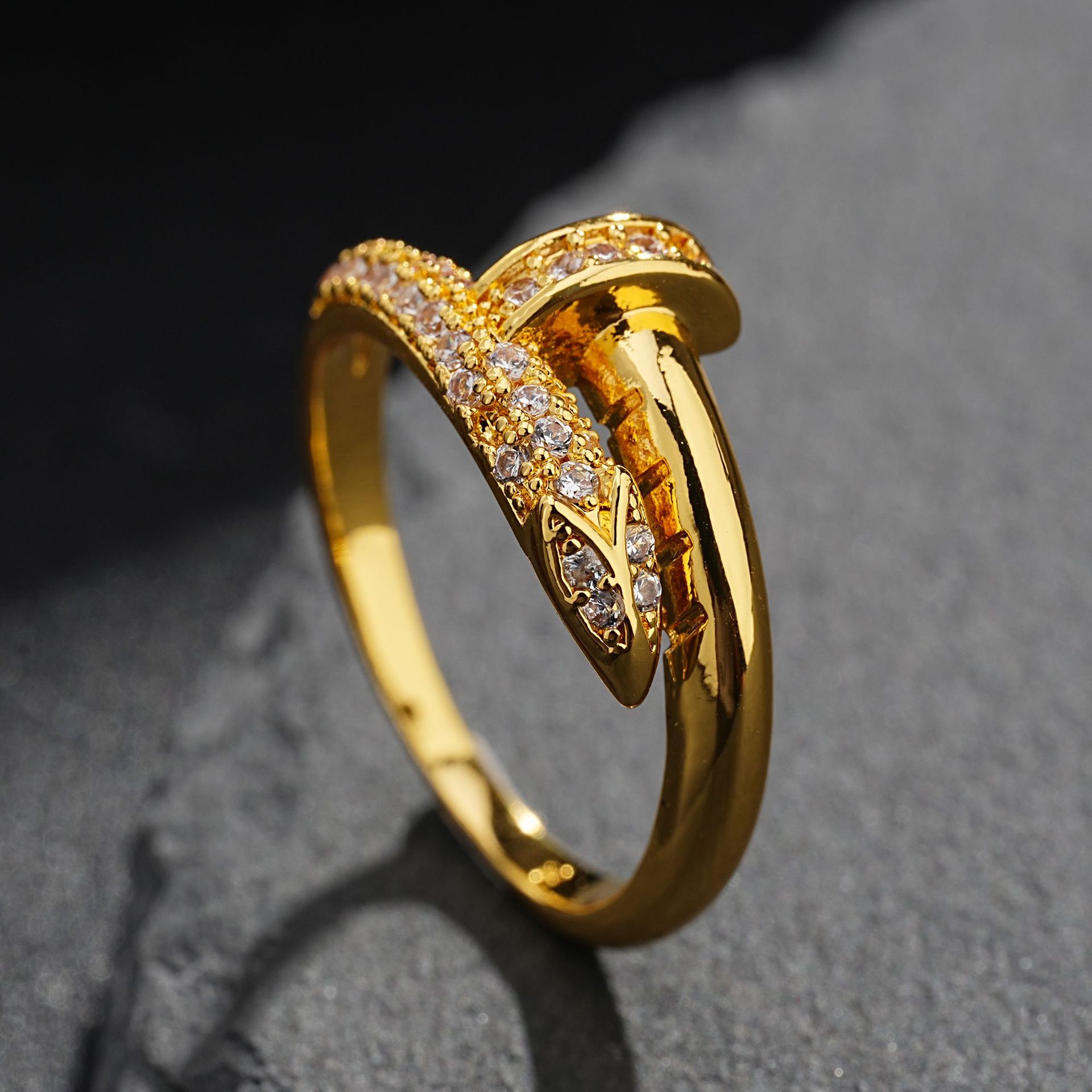 Copper-fashion stud ring