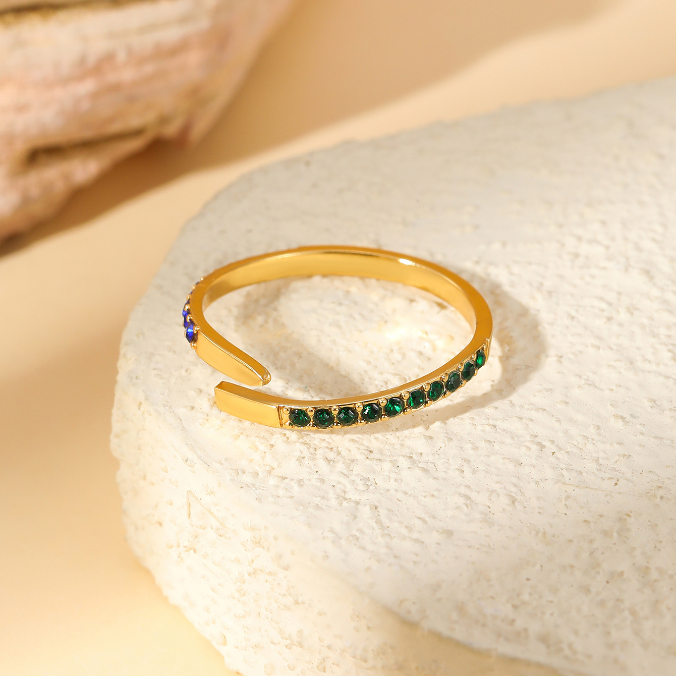 W1492 open ring set with zircon 1