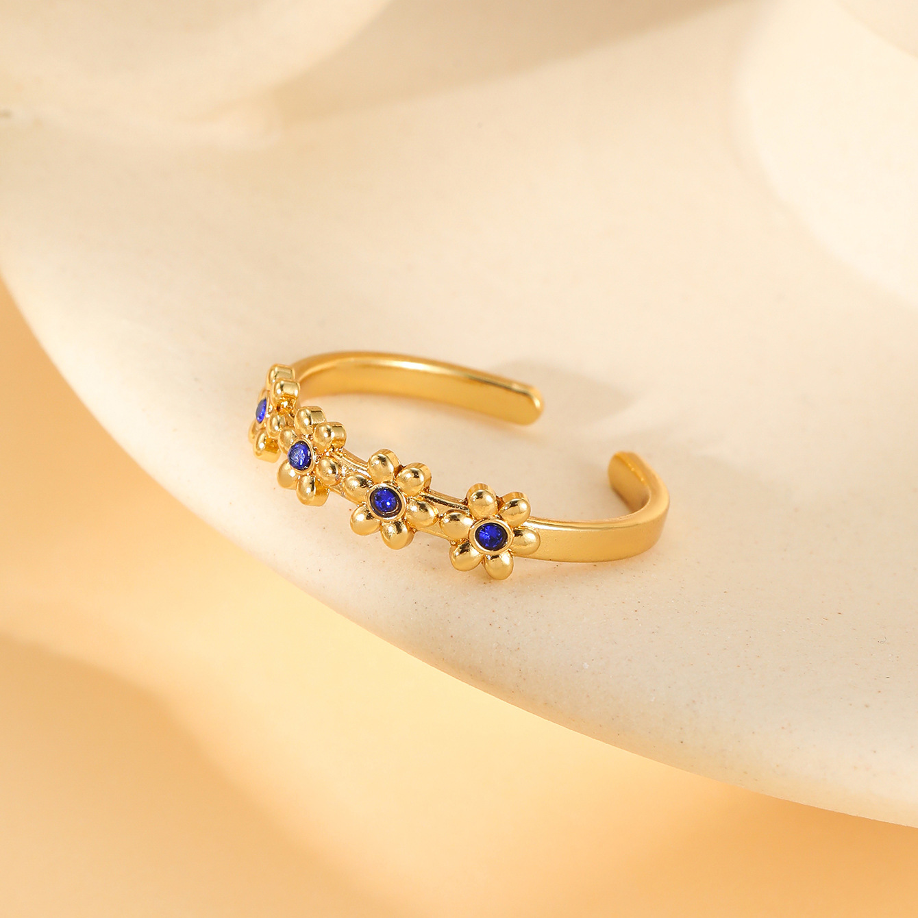 W1493 open ring with zircon 3