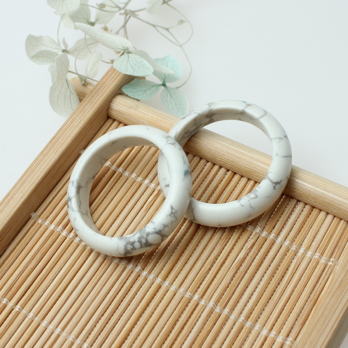 White turquoise (one)