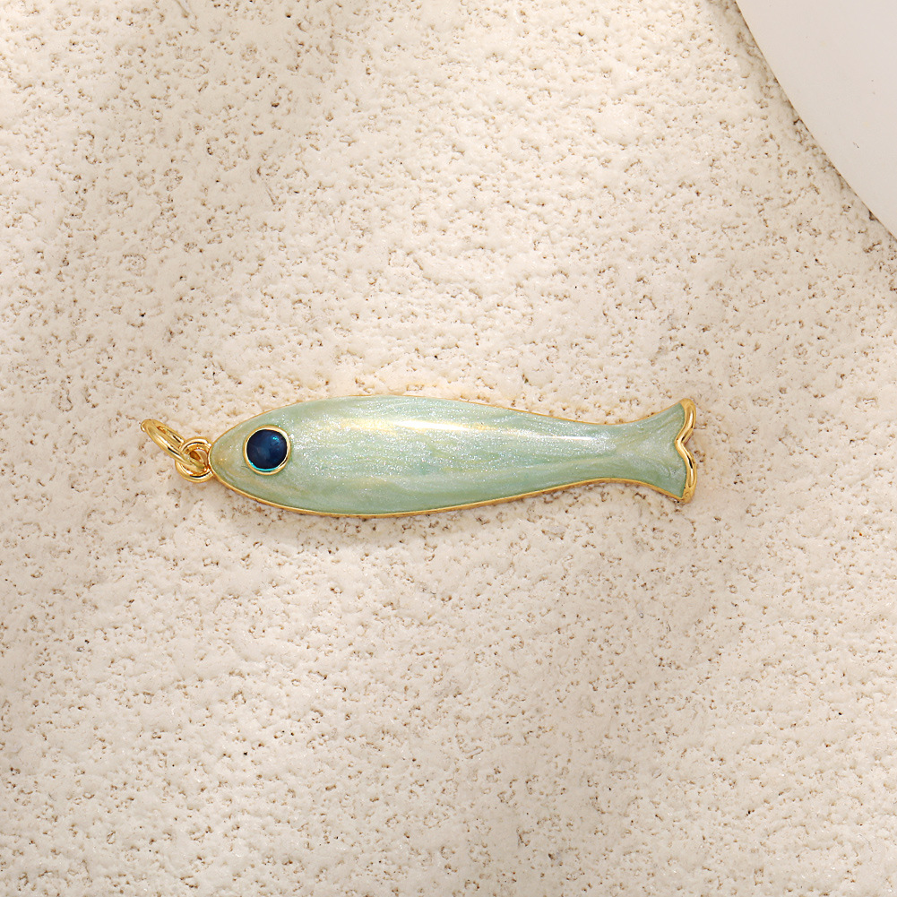 A1024 immovable light green fish