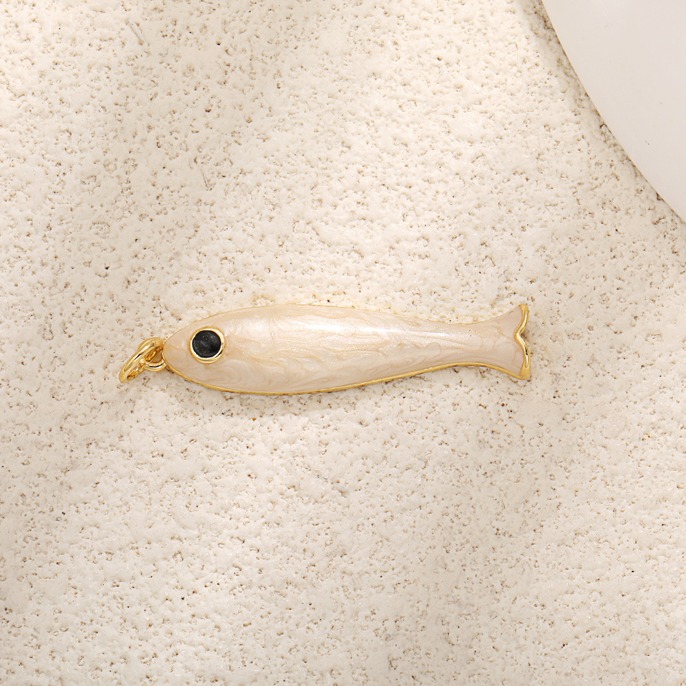 A1025 immovable milky white fish
