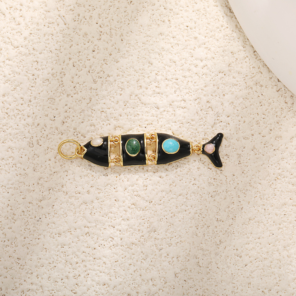 A1028 movable black gem fish
