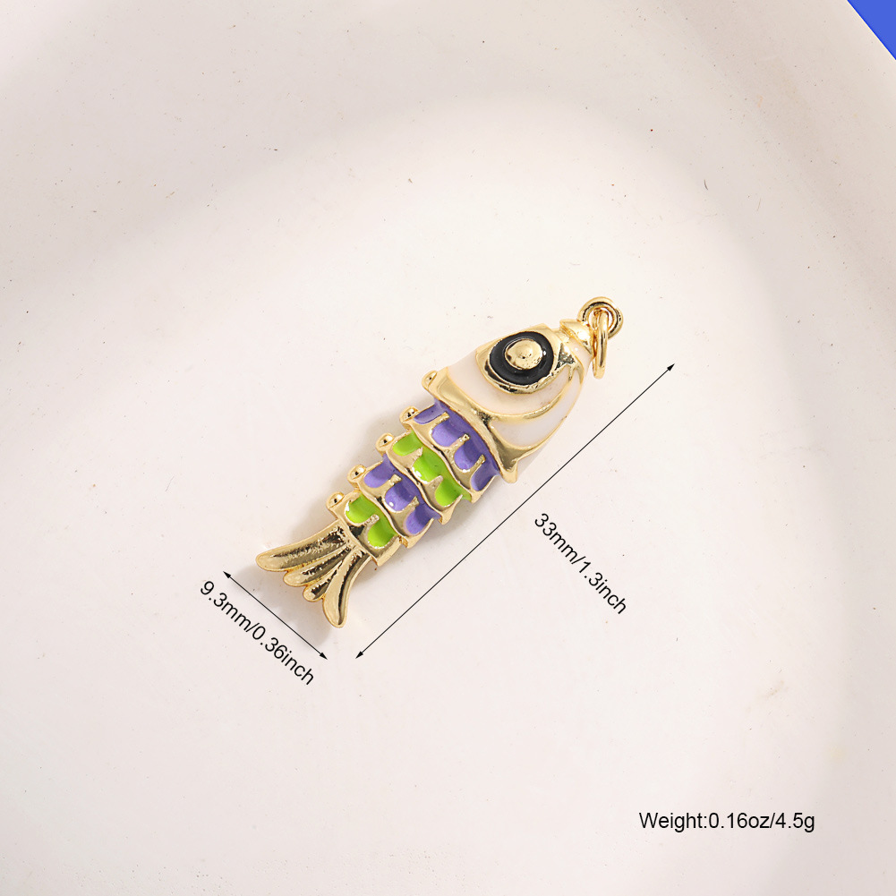 A572 three-color six-section small fish 1