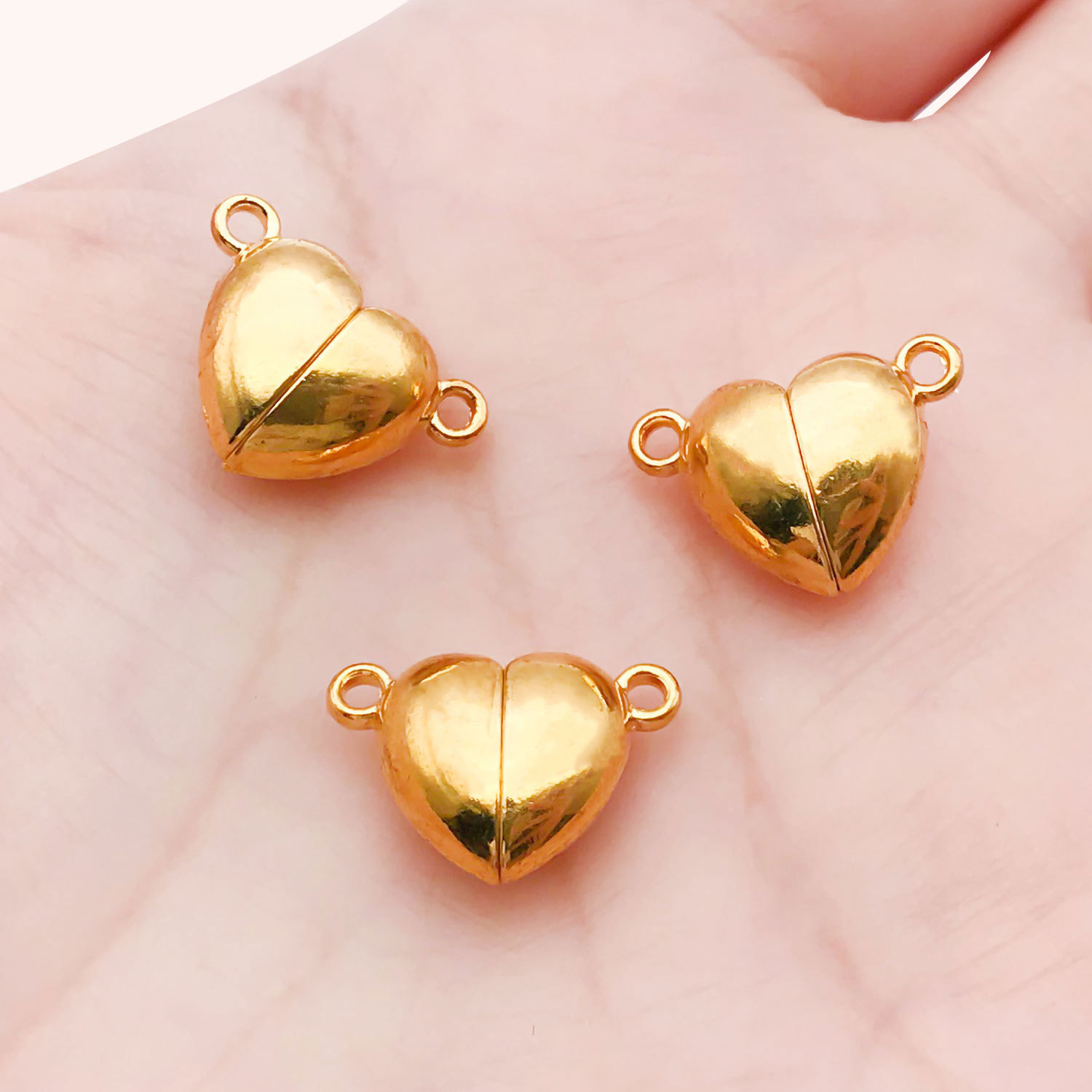 14686-golden zinc alloy peach heart-shaped magnet buckle 16x10-2.2g