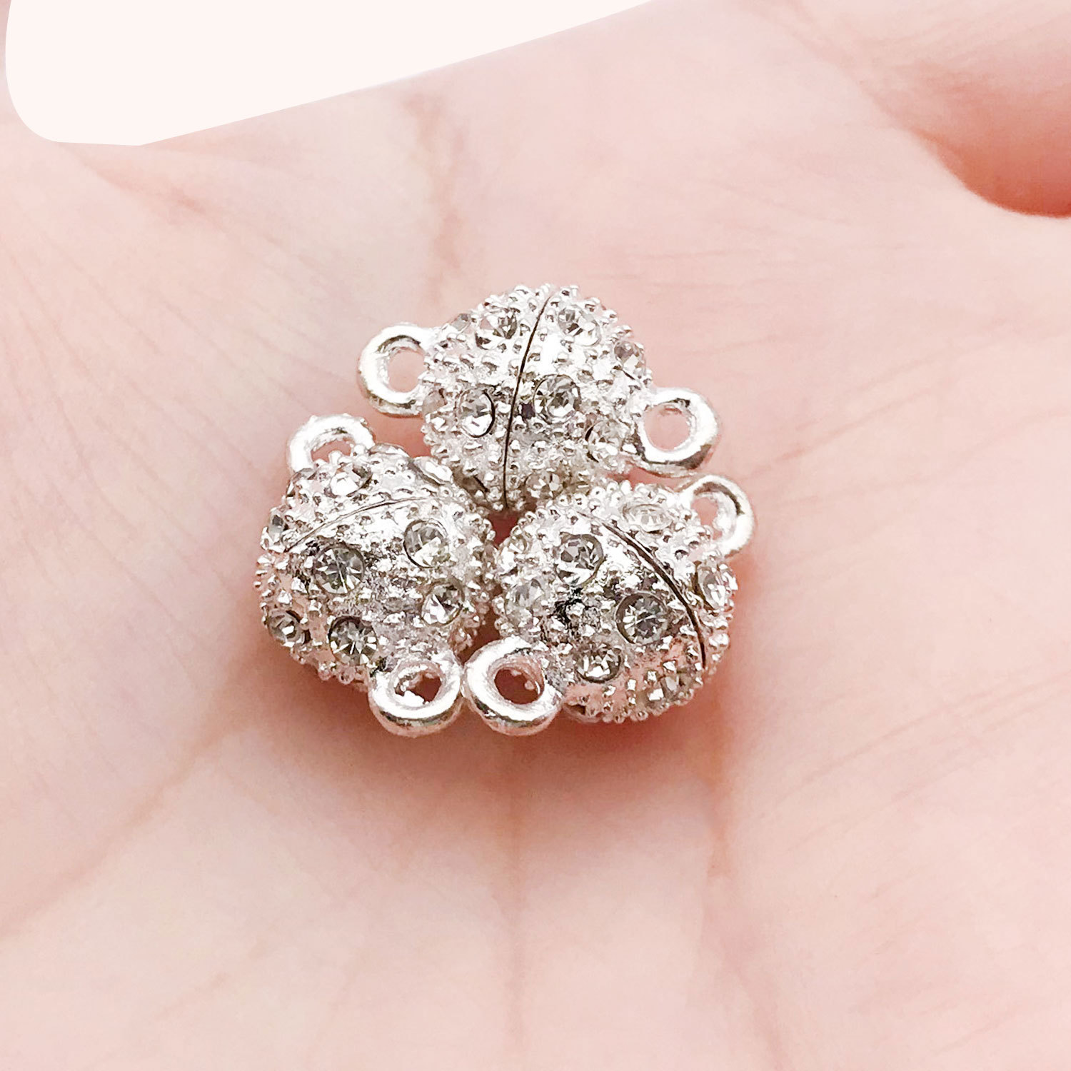 14689-bright silver zinc alloy spherical magnet buckle 10mm-3.6g