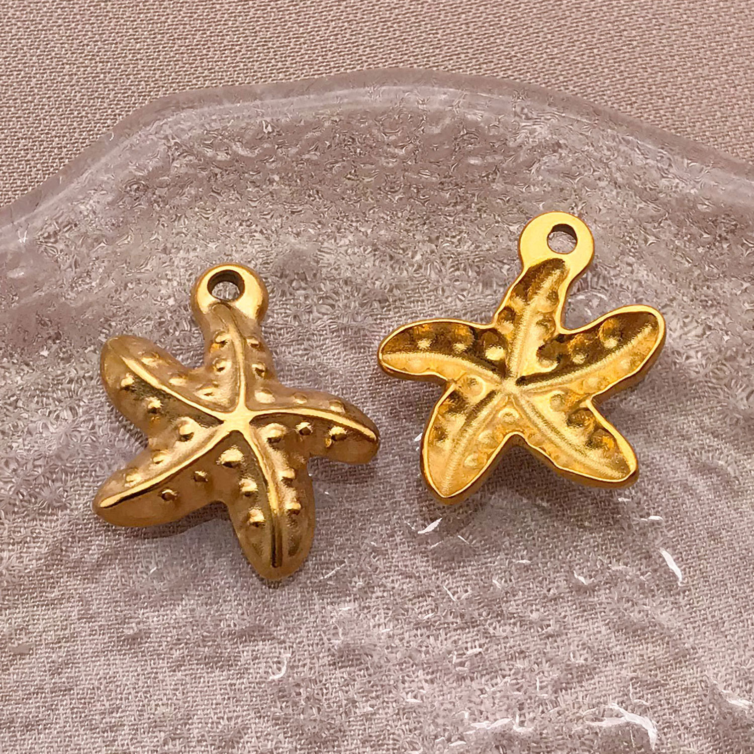 T2521-stainless steel single-sided starfish-17x20x4mm aperture 1.8mm-2.2g