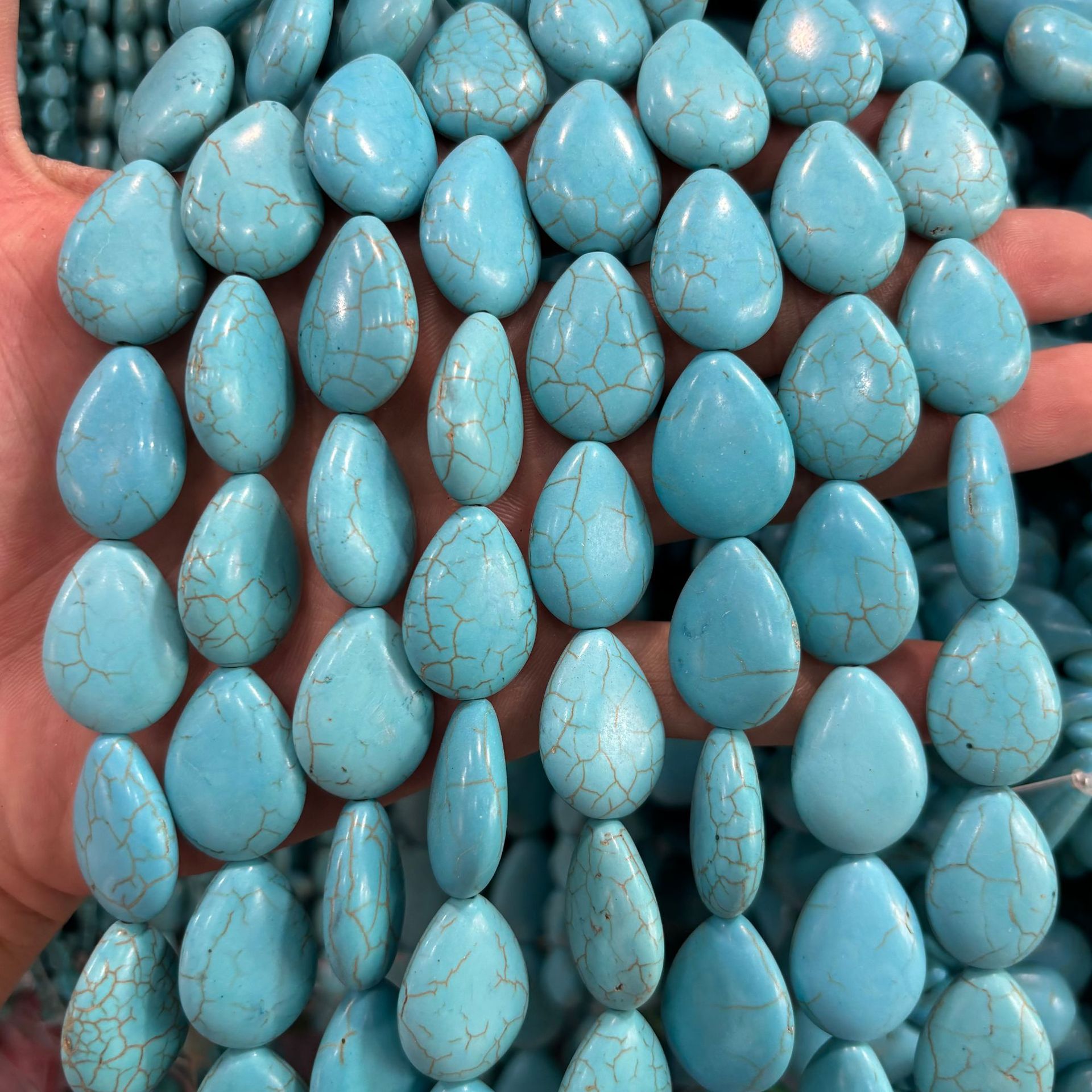 18x24mm blue pine (about 16 pieces)