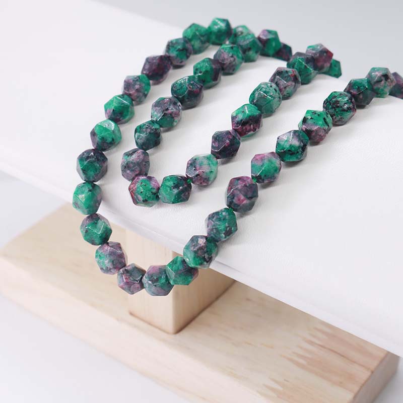 Рубин в цоизит