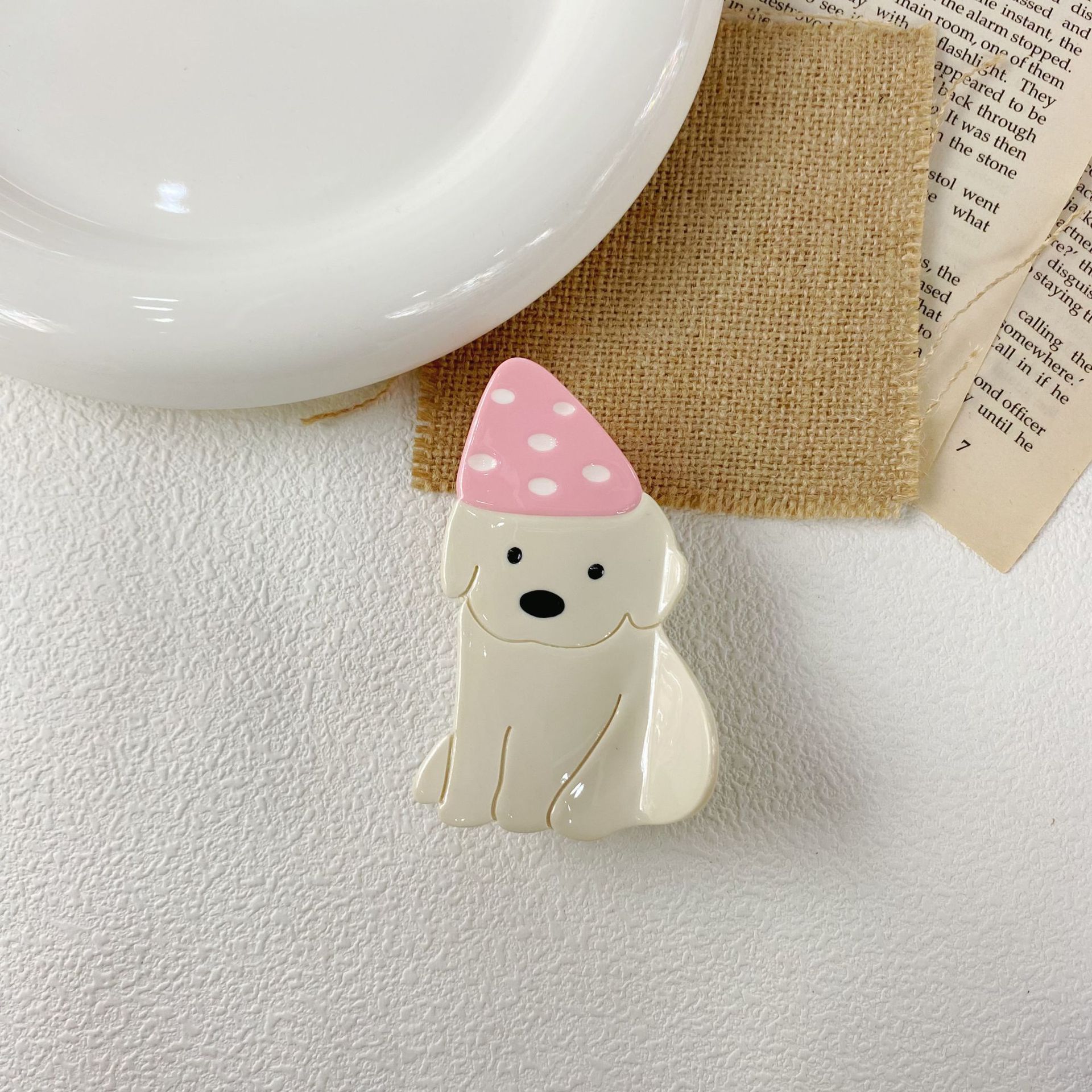 Pink hat dog (8.5*5*3.5cm)