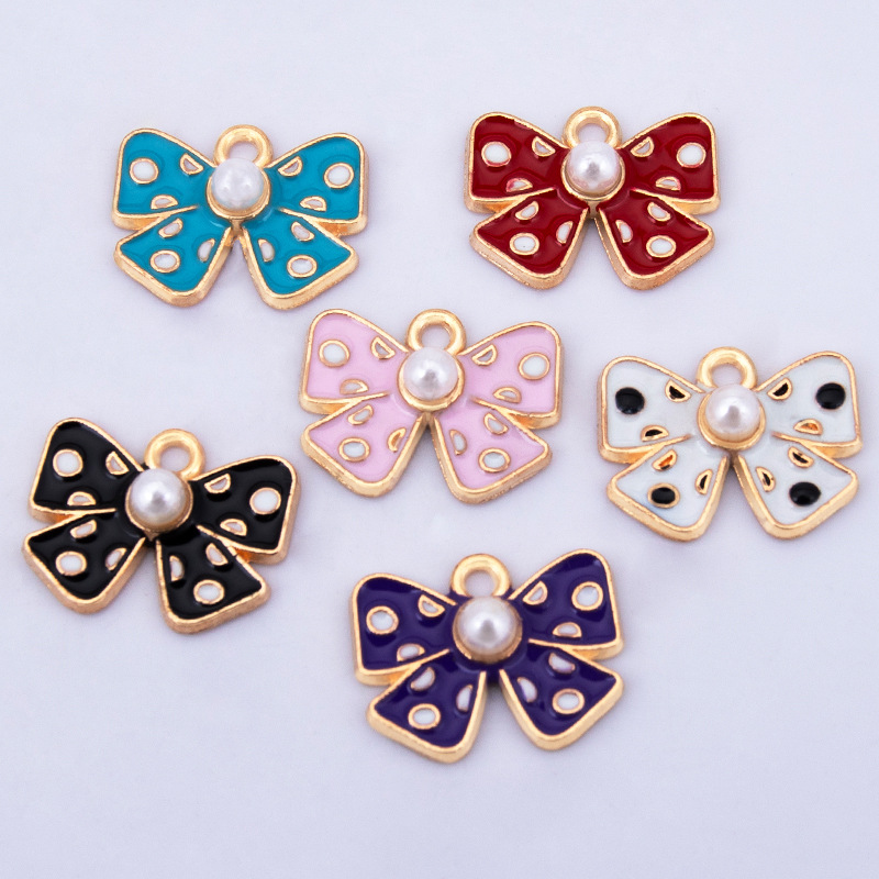 Randomly mixed (minimum bid of 100)