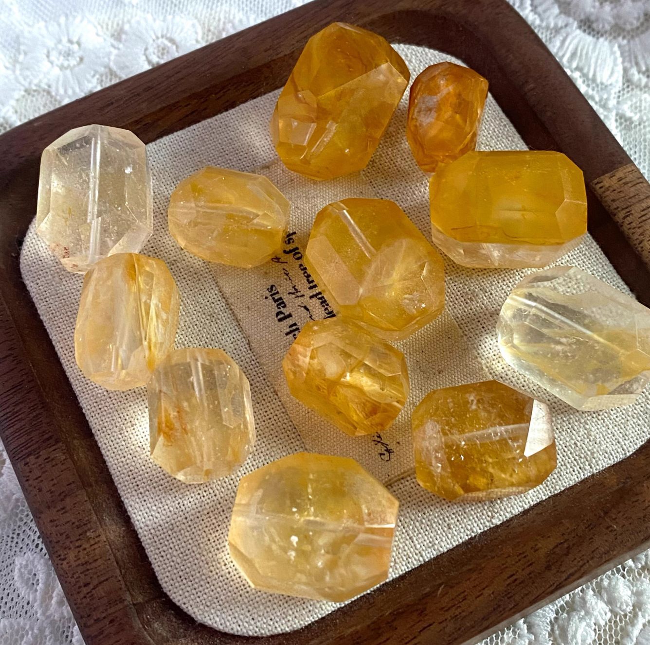 Natural yellow gum flower conforms to shape