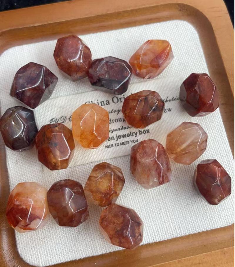 Natural red gum flowers follow the shape