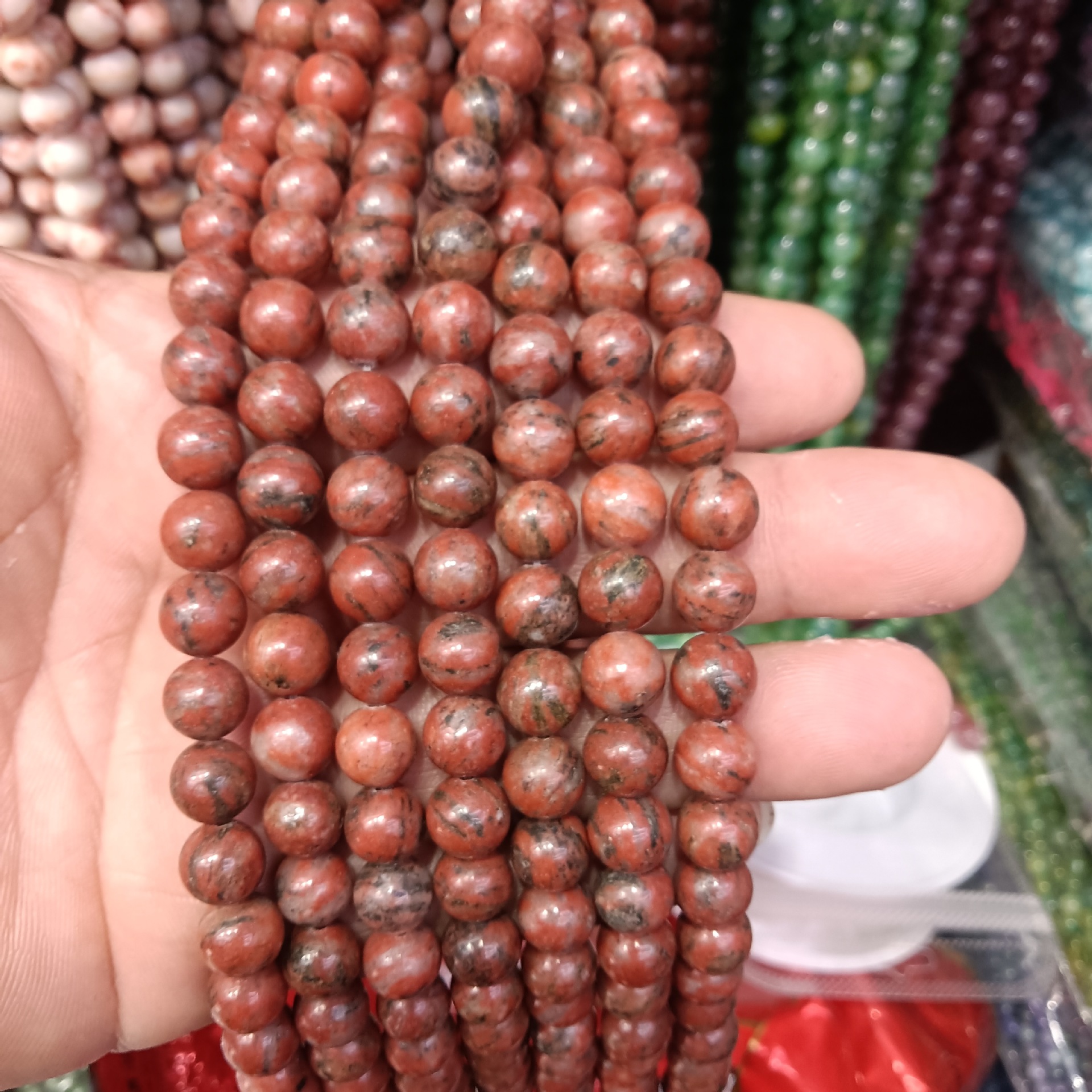 11 red stone pattern