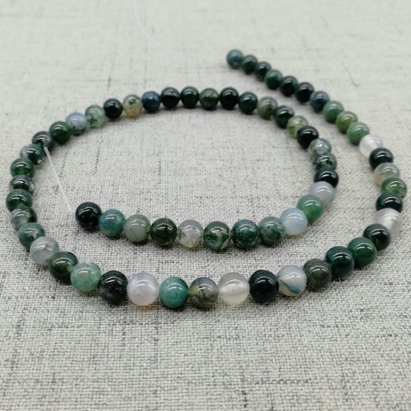 The entire aquatic plant color