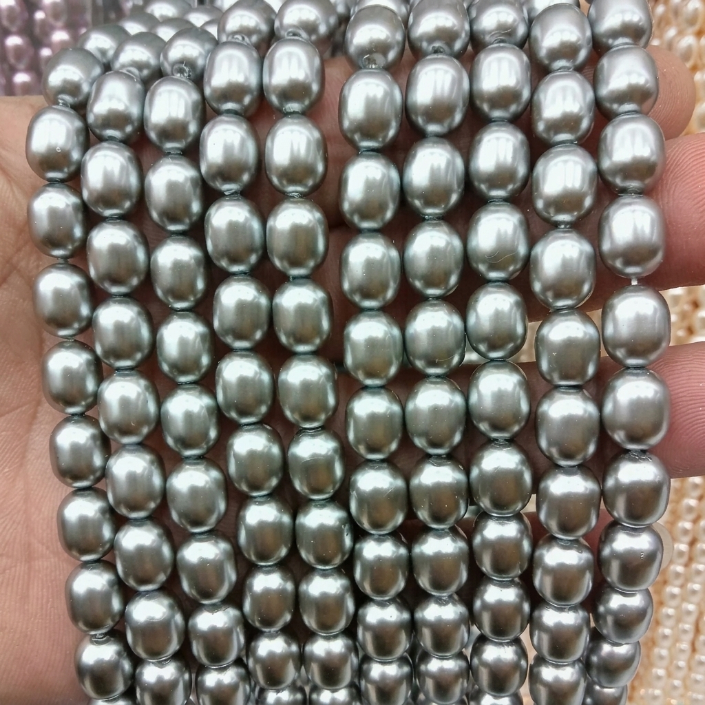 серебряный