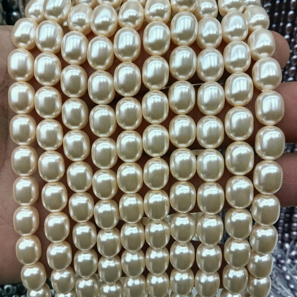 светло-желтый