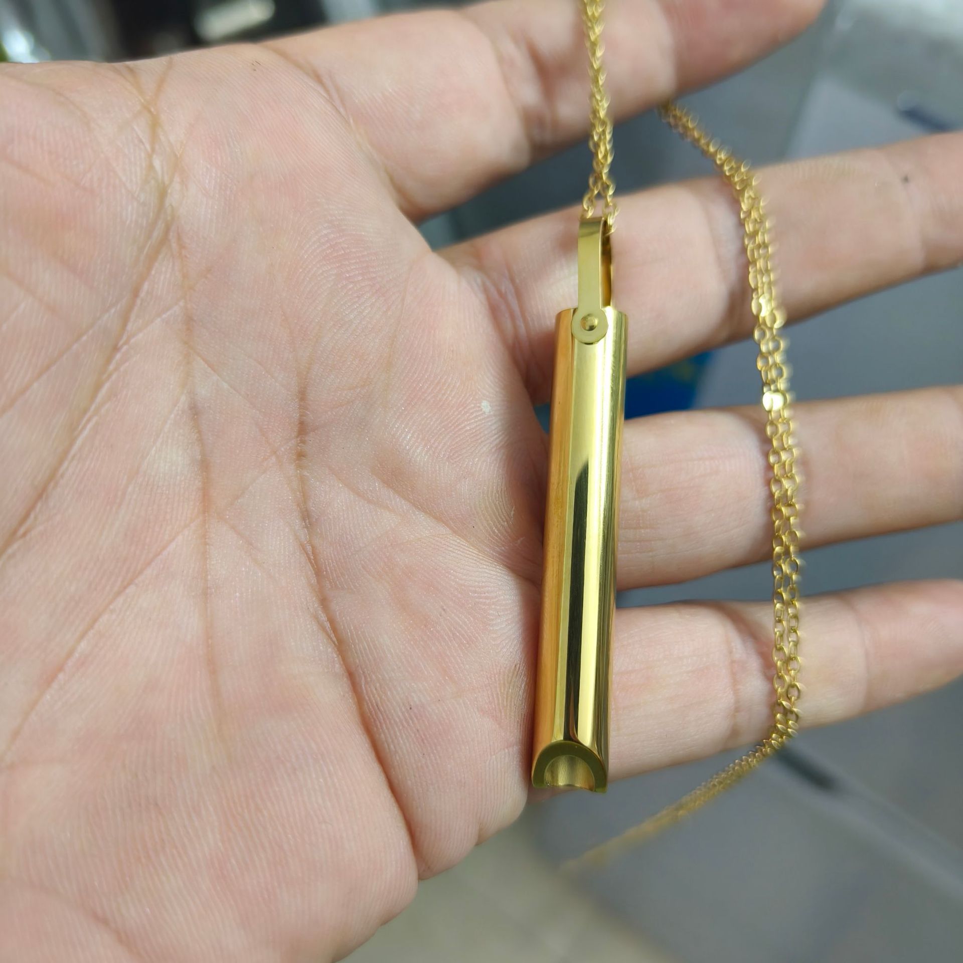 gold oval chain