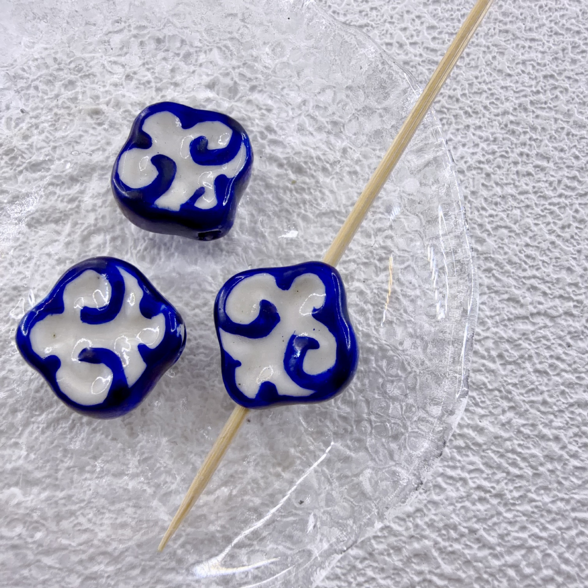 (sapphire blue) size: 16mm