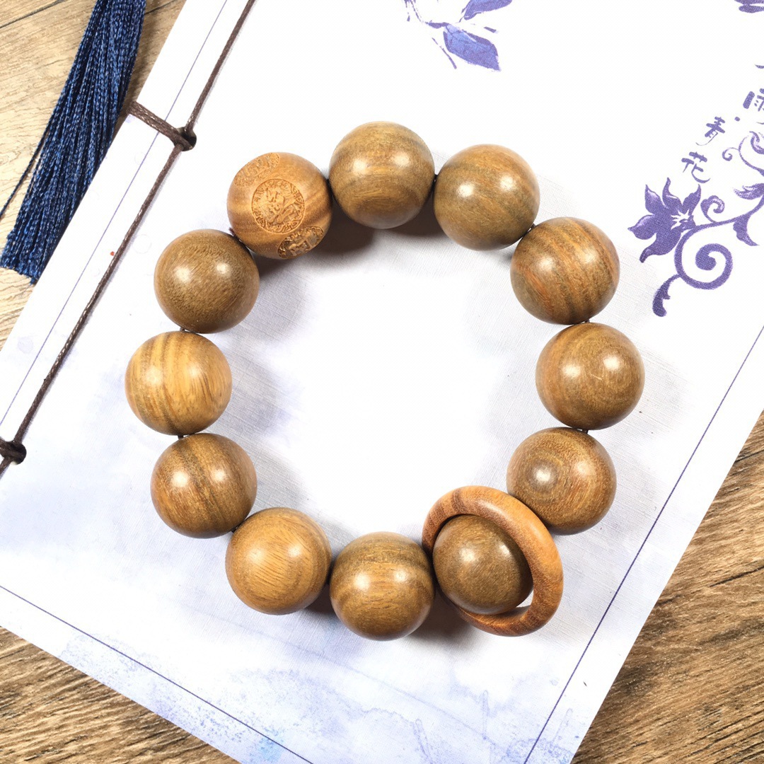 Green sandalwood 20mm 12 pieces with engraving