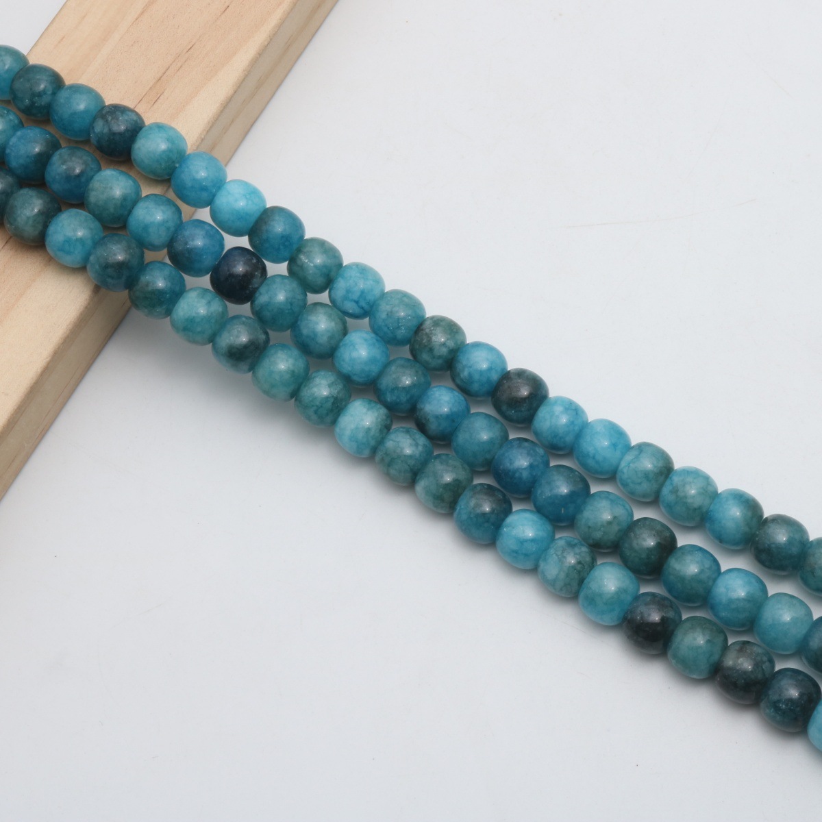 tiefblau