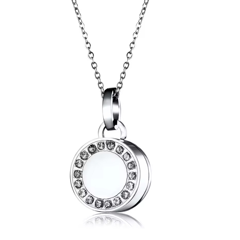 Silver color pendant