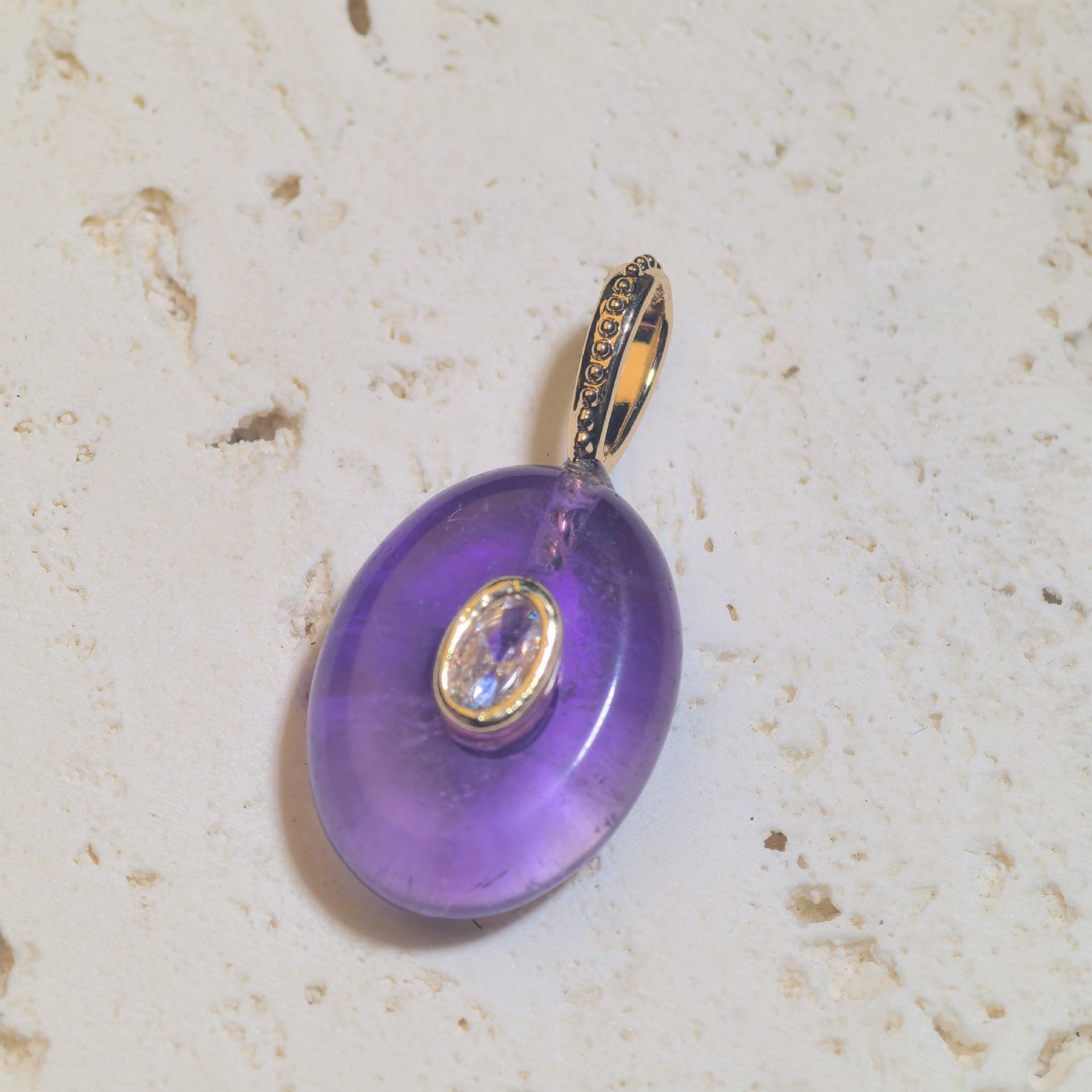 Oval amethyst