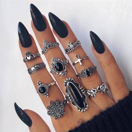 AZzl0000467 Ancient Silver Crown Elephant Ring suit