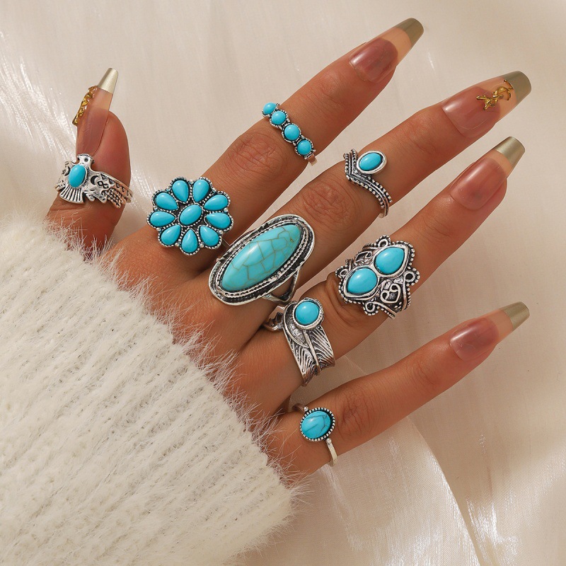 Turquoise 8-piece ring set