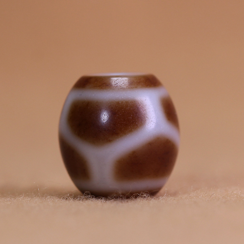 single bead, about 14*14mm