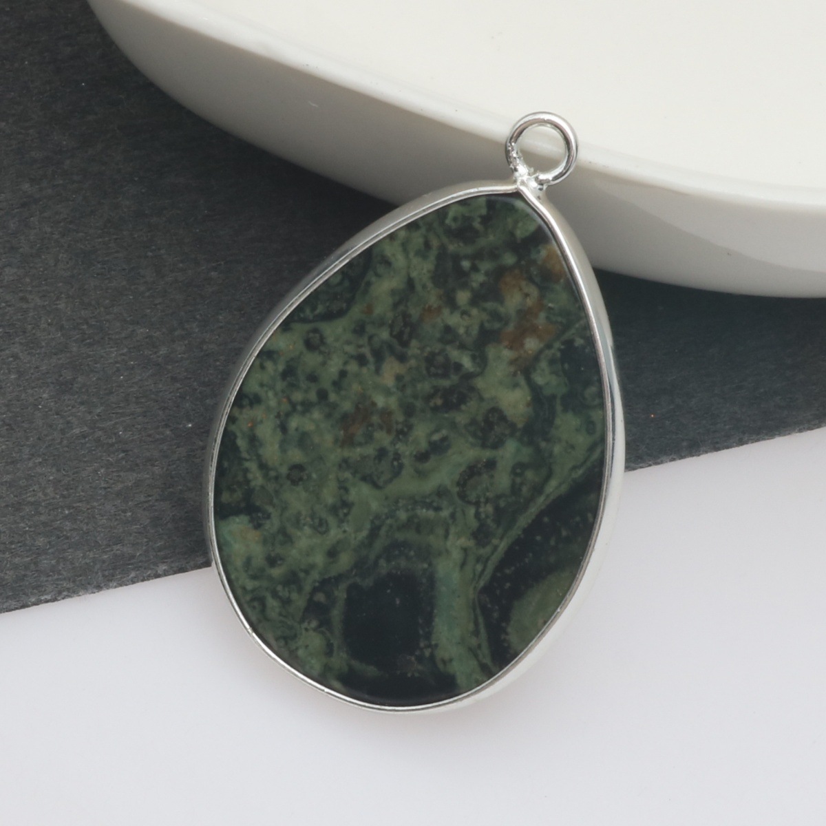 Water drop (23x35x3mm)