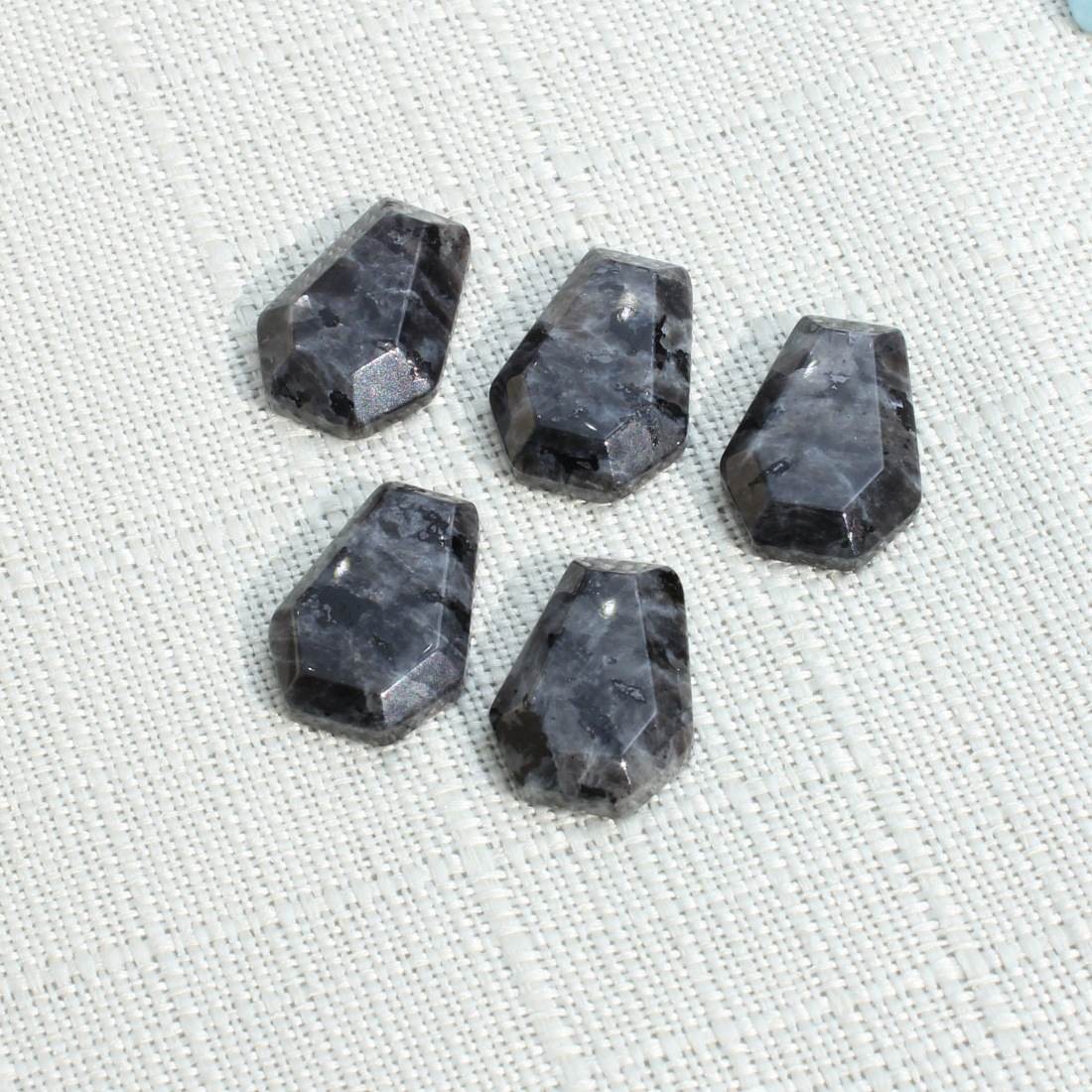 Black Labradorite