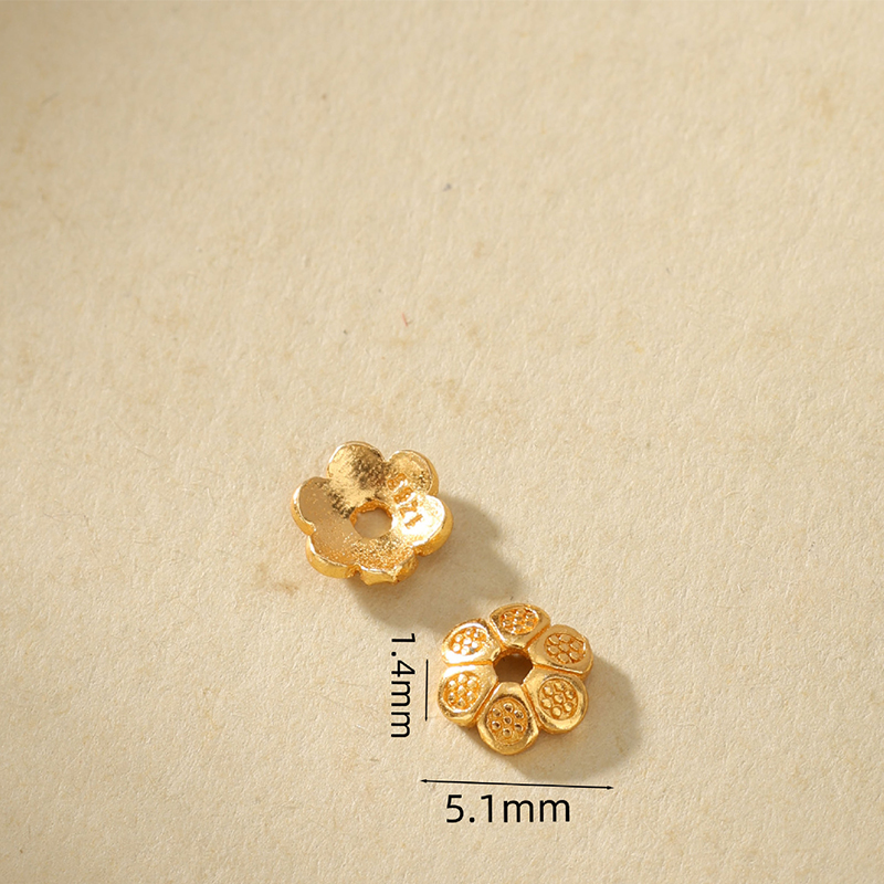 D bead cap