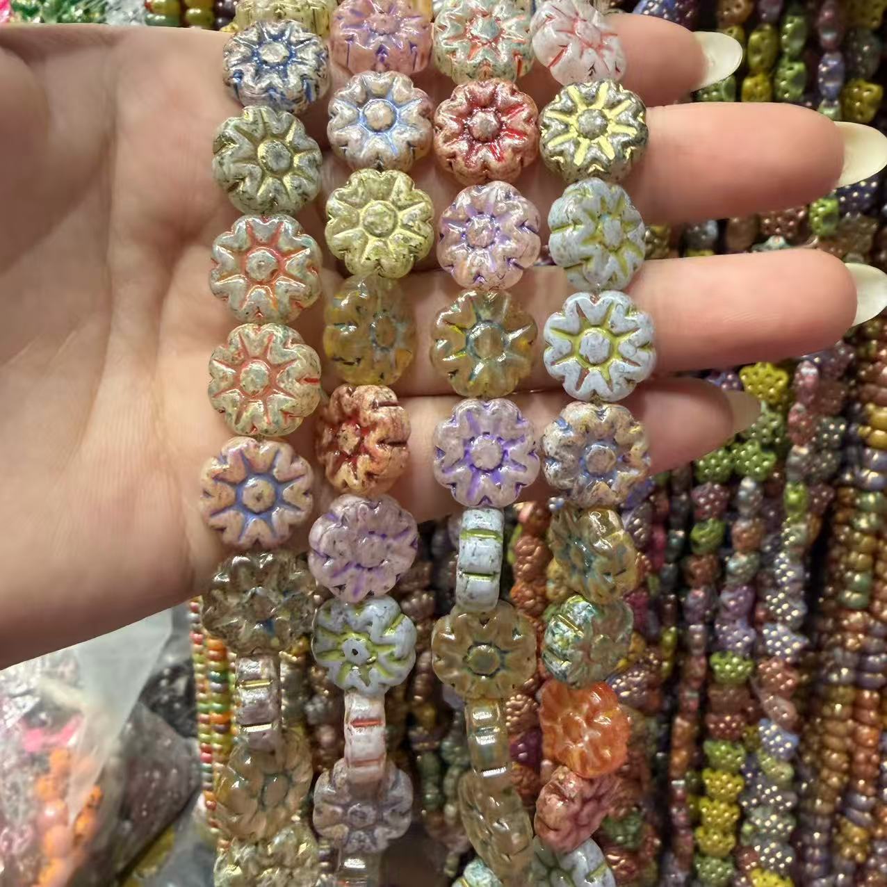 Flowers 14mm (26 pieces per piece)