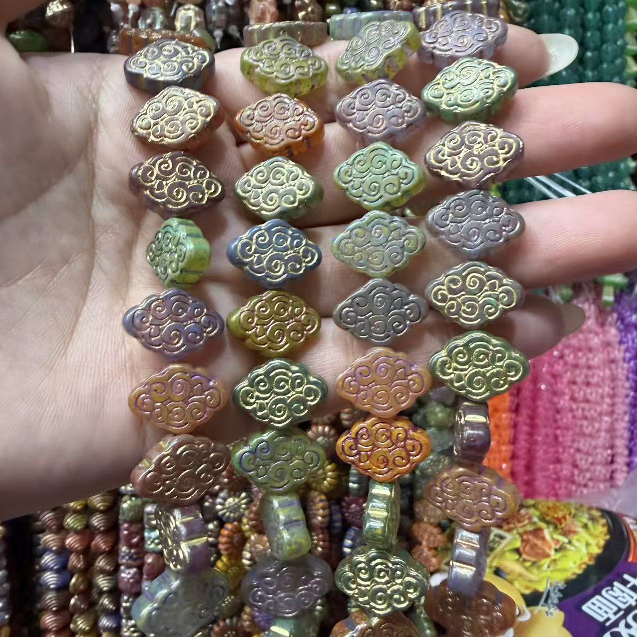 Xiangyun 12×16mm (31 pieces per piece)