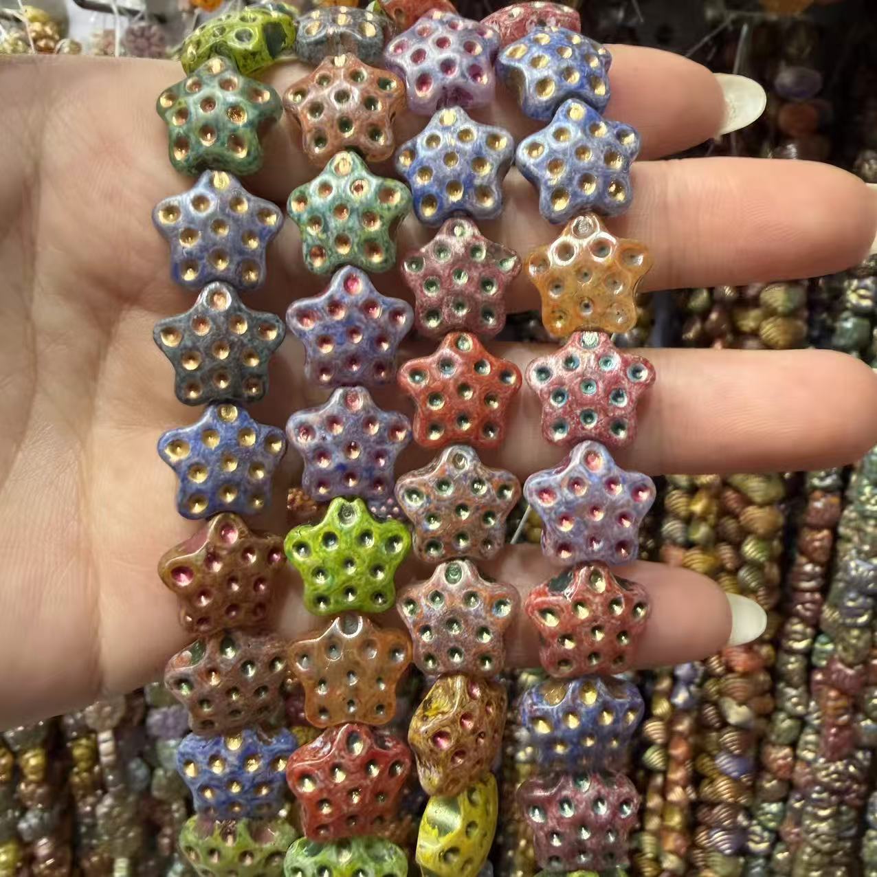 Five-pointed star 14mm (28 pieces per piece)