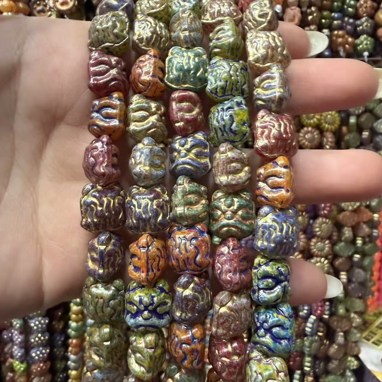 Lion head 12mm (30 pieces per piece)